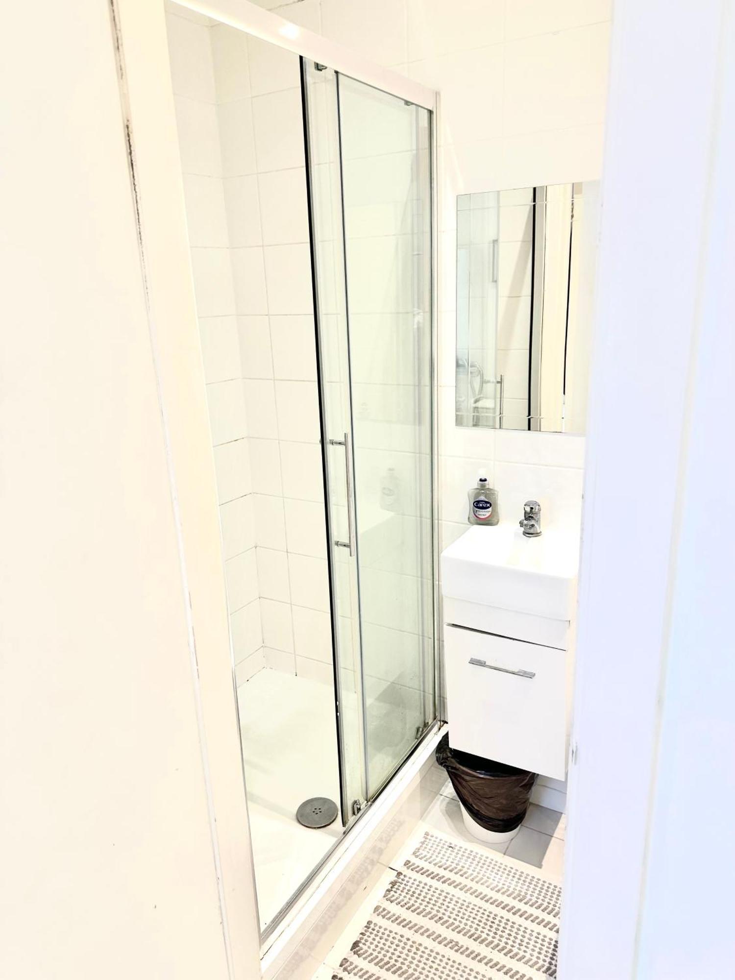 Quiet cosy rooms Harrow Extérieur photo
